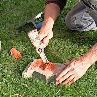 Paikkaa siististi tiilipölyllä Paikkaa siististi tiilipölyllä